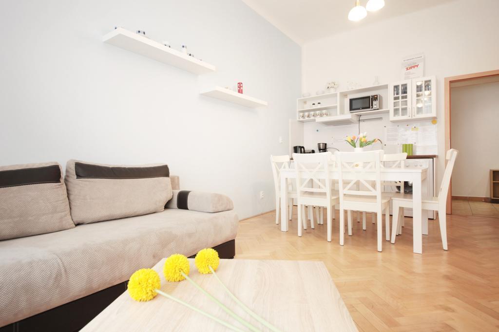 Condo In Vinohrady Πράγα Εξωτερικό φωτογραφία
