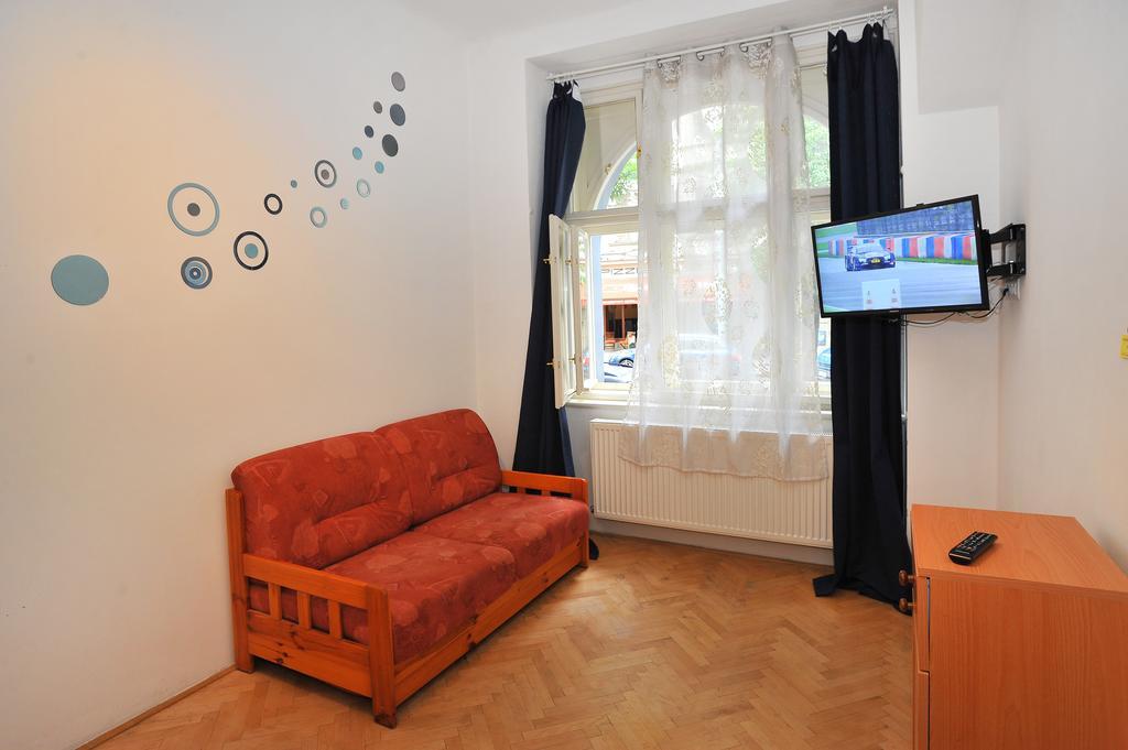 Condo In Vinohrady Πράγα Εξωτερικό φωτογραφία